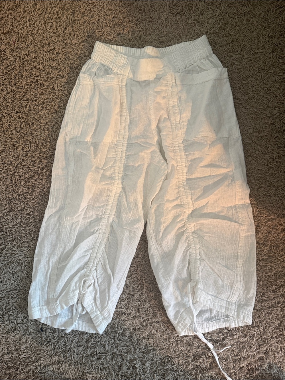 Free People  White Gauze Pull-On Capri Pants